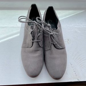 Franco Sarto Acropolis Oxford shoe